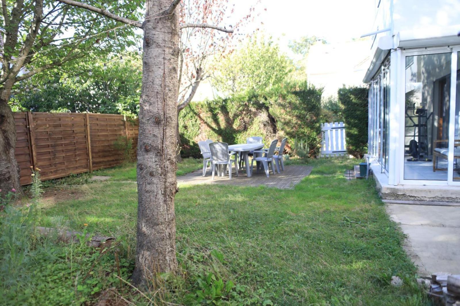 Appartement Calme Avec Jardin Proche De Paris Evry-Gregy-sur-Yerre Exterior foto